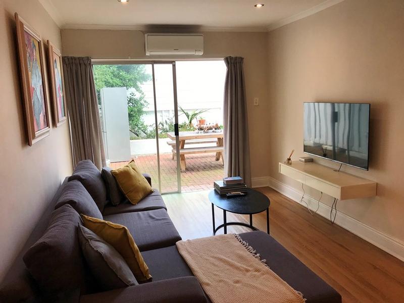 To Let 2 Bedroom Property for Rent in Sea Point Western Cape